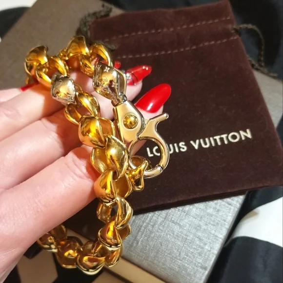 TRADE? LOUIS  VUITTON Authentic 2013 MALLETAGE Chain Necklace - Picture 5 of 10